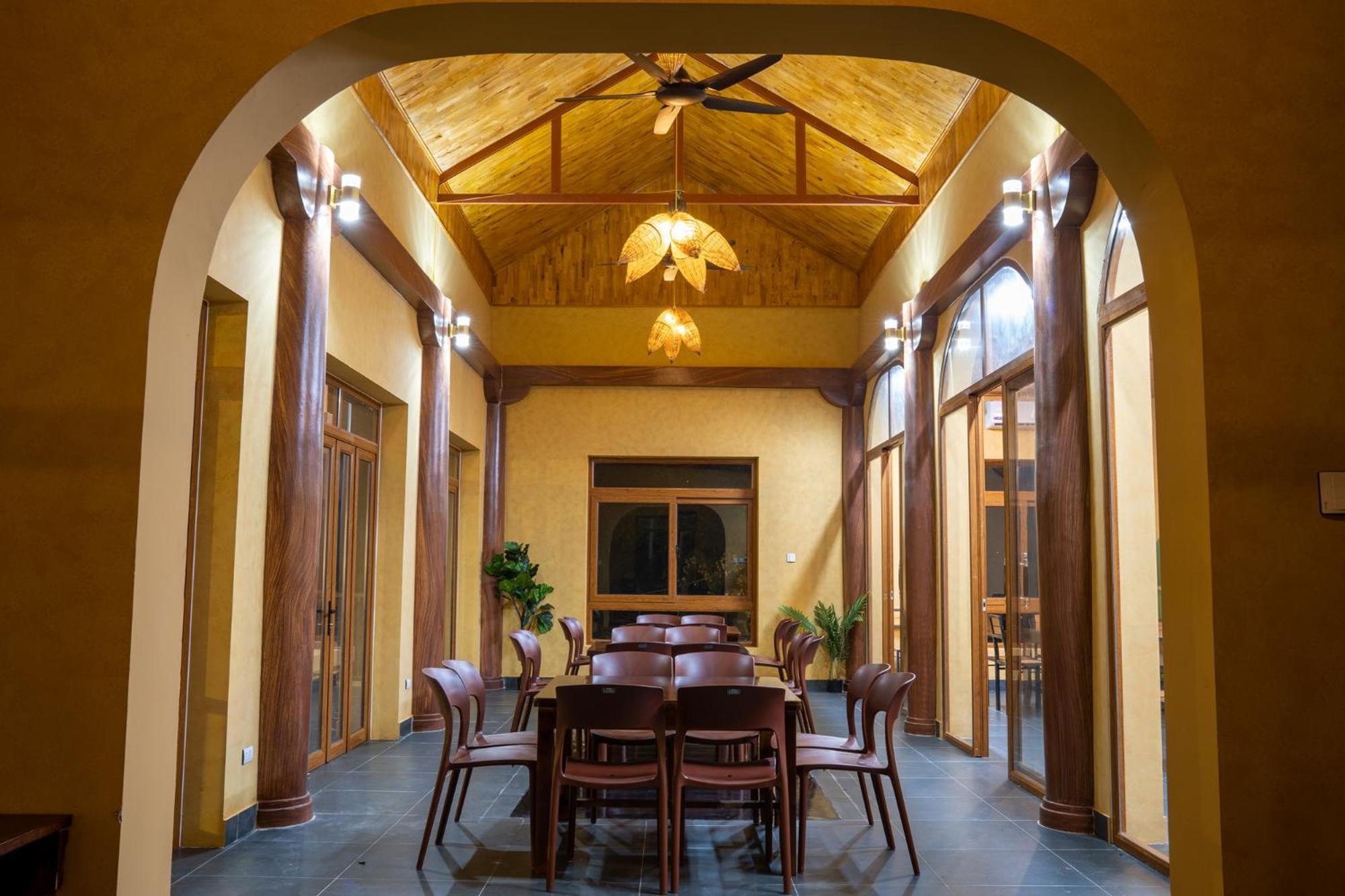 Sky Bay Lodge Ha Giang Exterior foto
