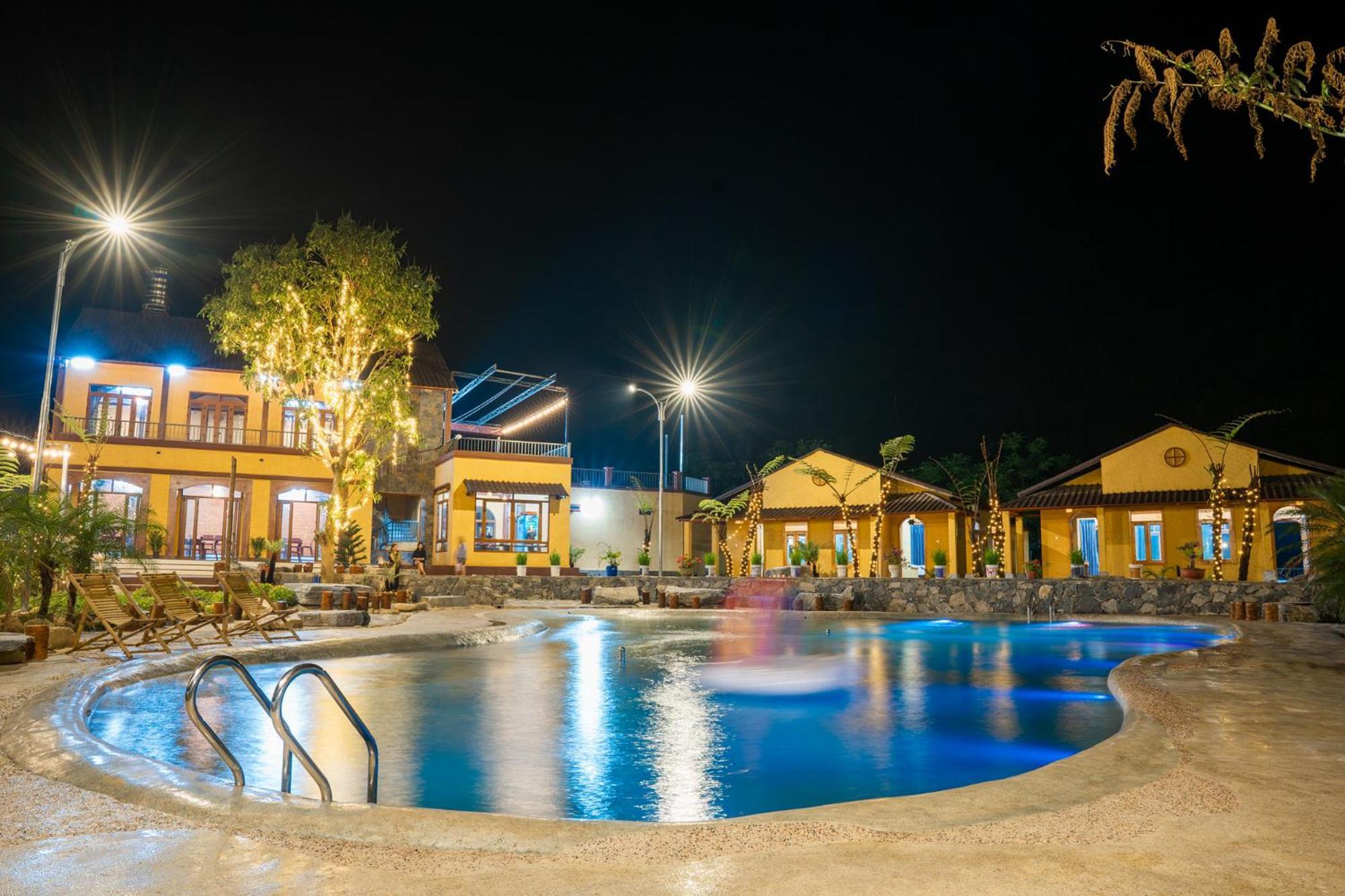 Sky Bay Lodge Ha Giang Exterior foto