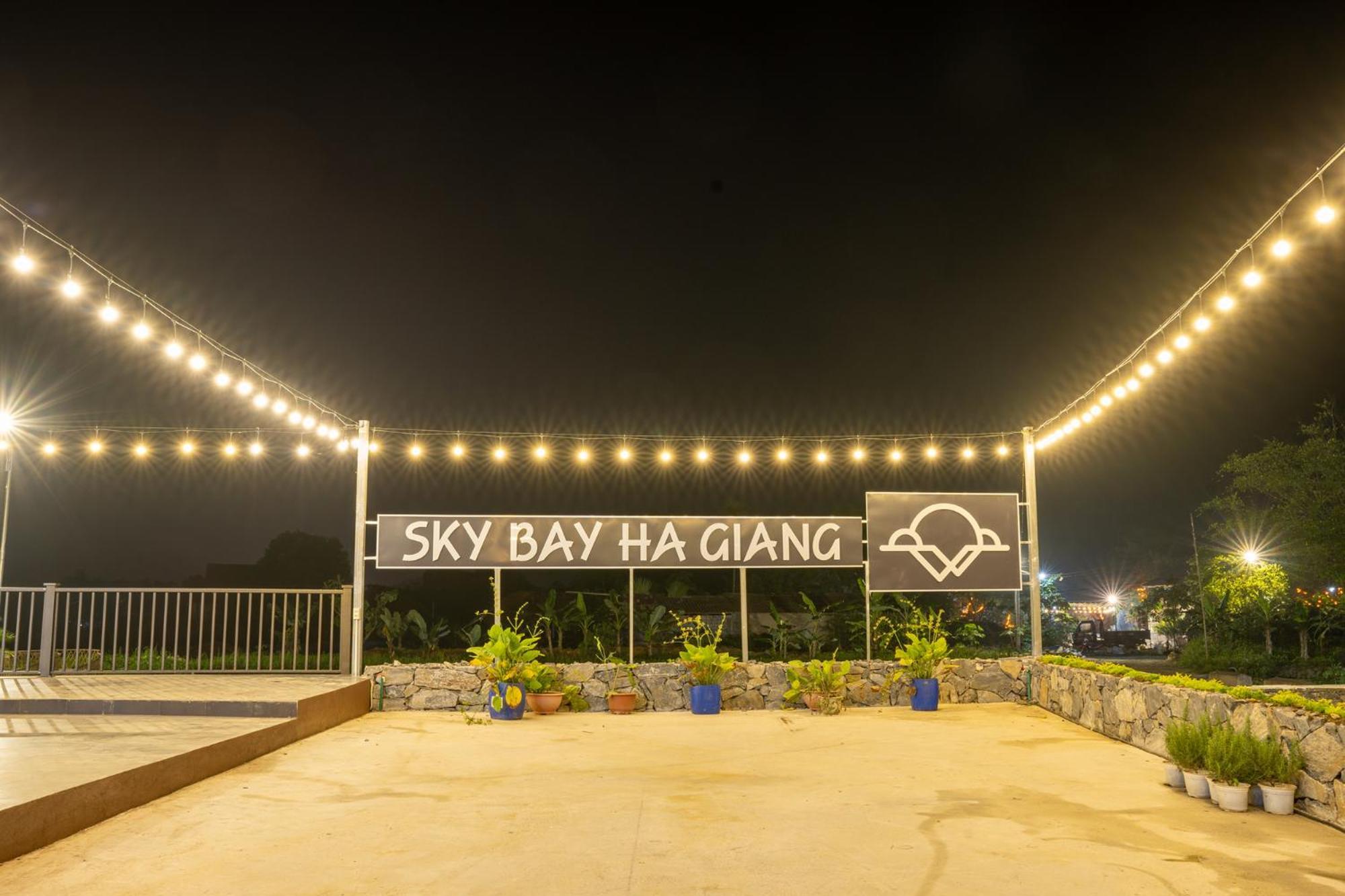 Sky Bay Lodge Ha Giang Exterior foto