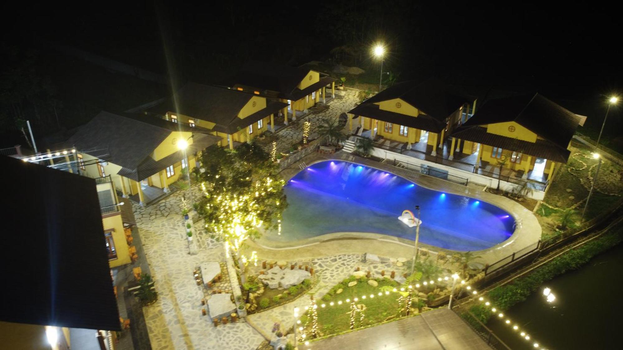 Sky Bay Lodge Ha Giang Exterior foto