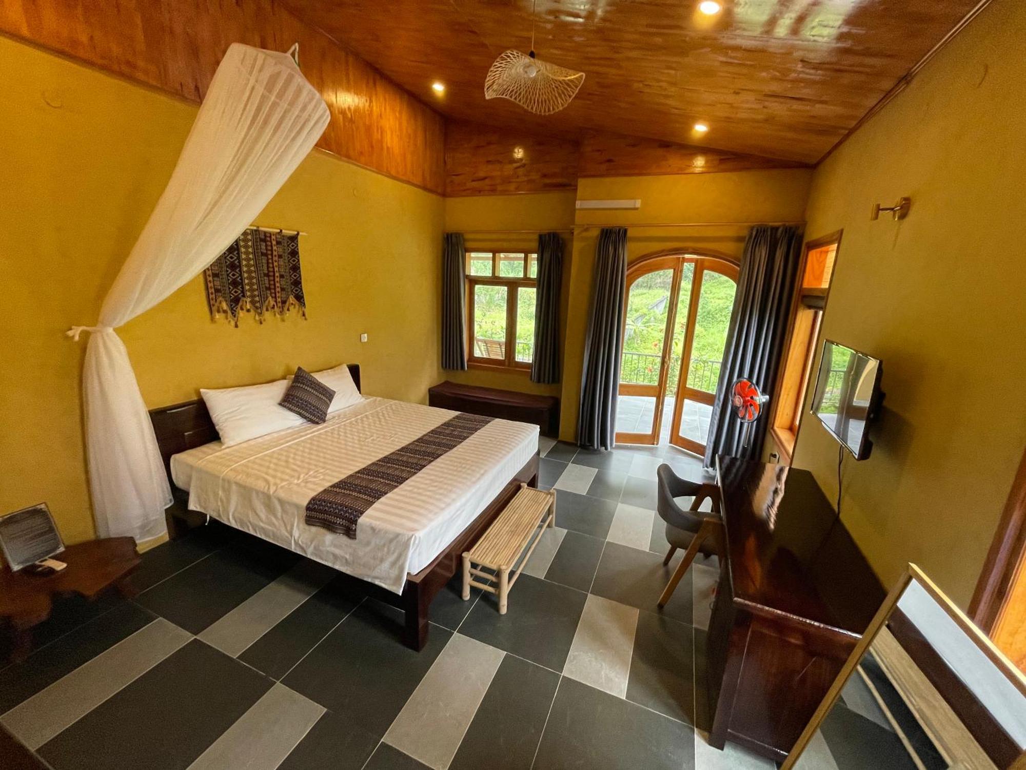 Sky Bay Lodge Ha Giang Exterior foto
