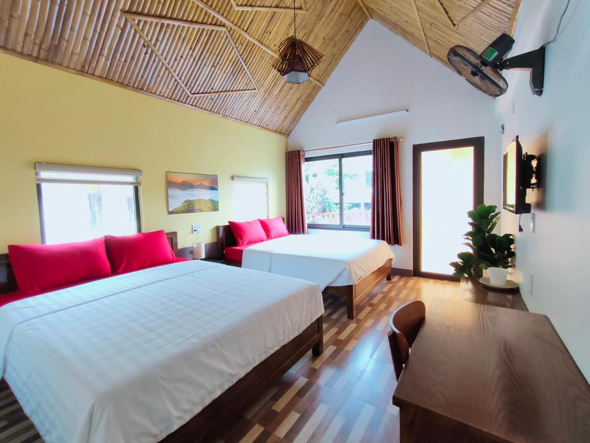 Sky Bay Lodge Ha Giang Exterior foto