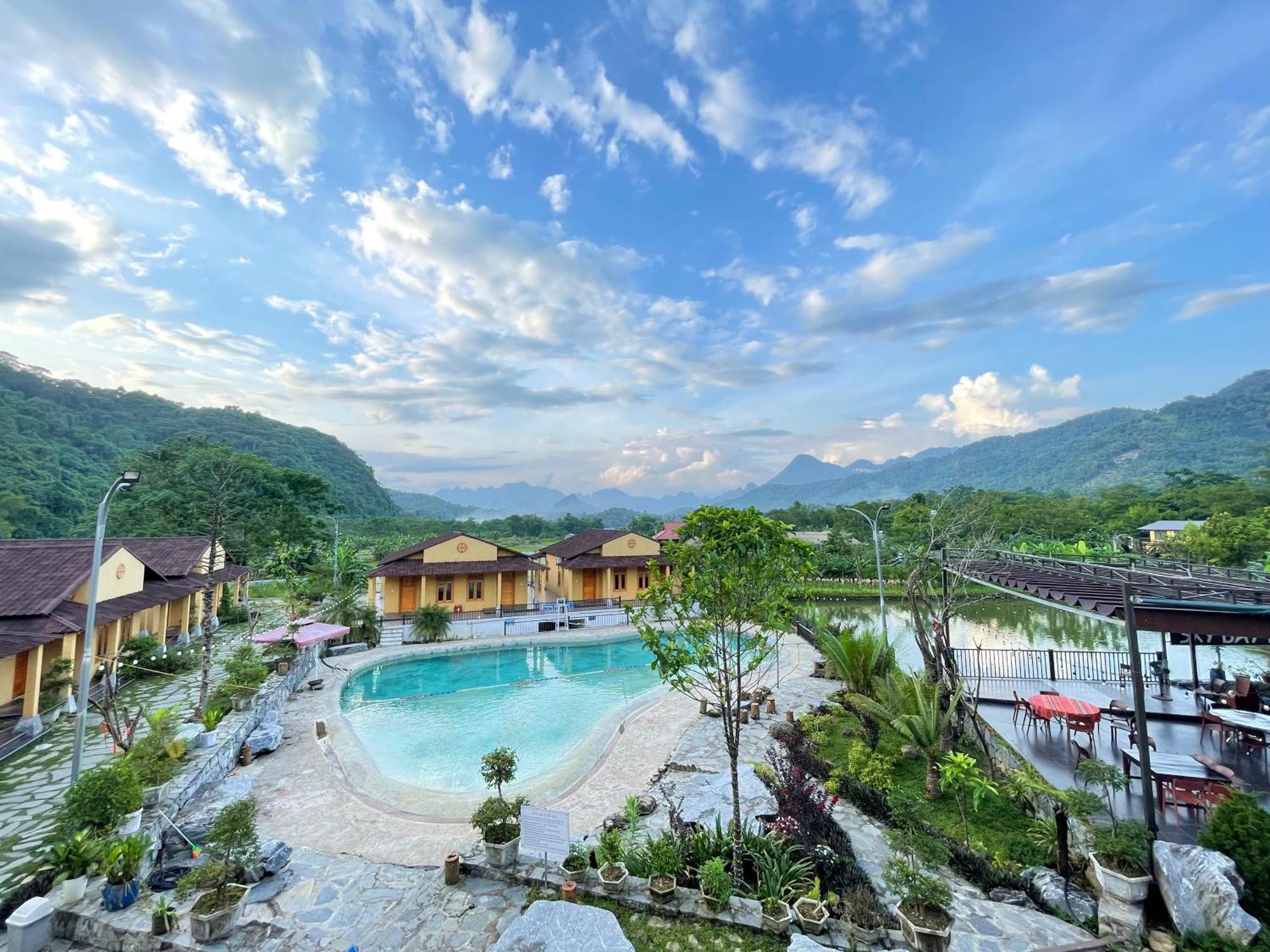 Sky Bay Lodge Ha Giang Exterior foto